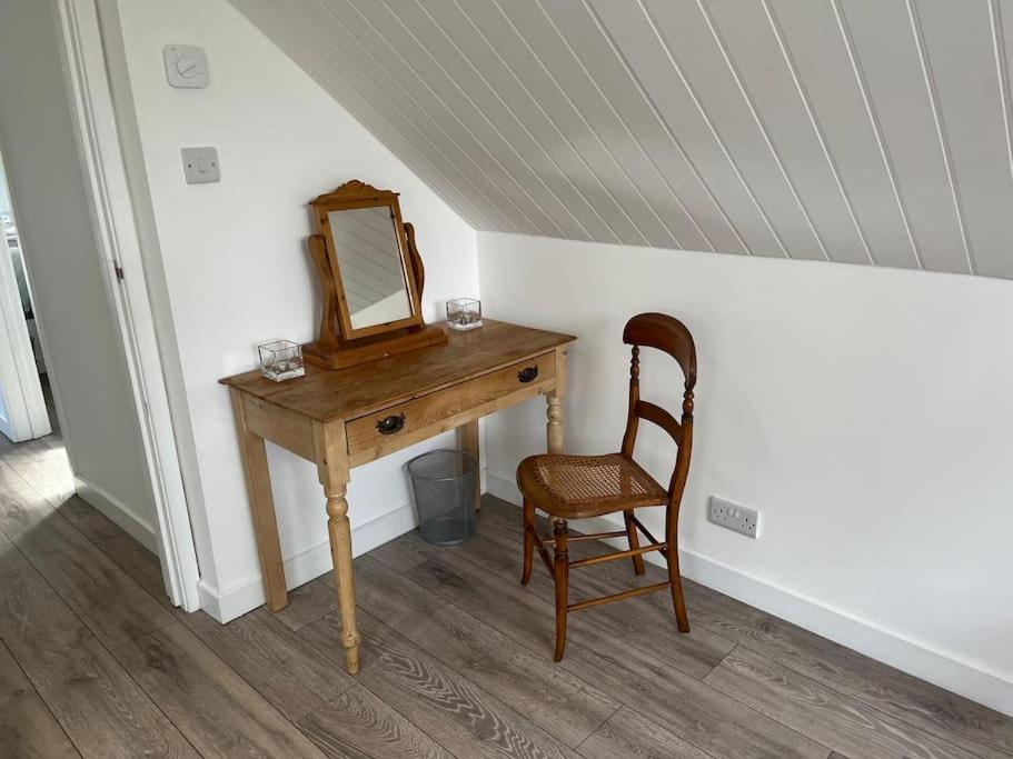 شقة The Stable, Grove End Farm بيتورث المظهر الخارجي الصورة
